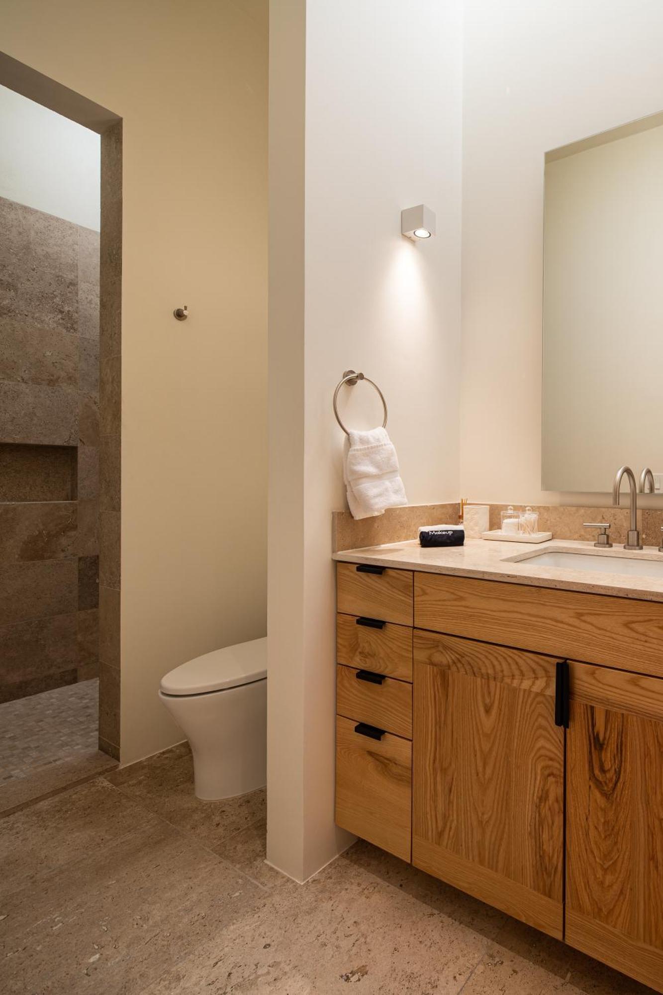 Holt Parque Juarez Privada Stunning 5br