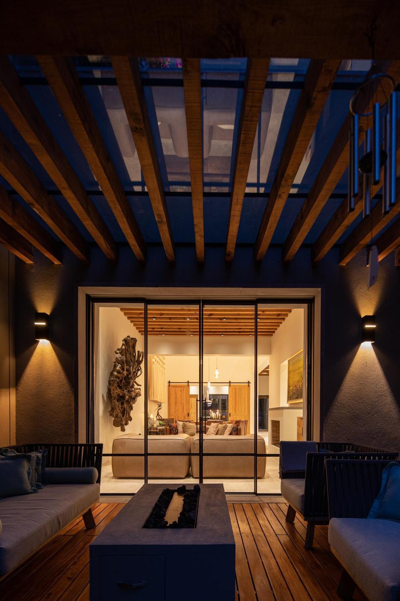 Holt Parque Juarez Privada Stunning 5br